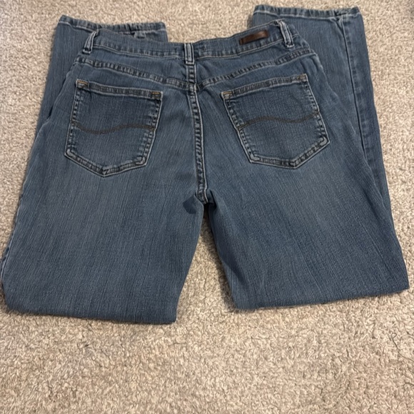 Women’s Lee relaxed fit jeans - Picture 8 of 8